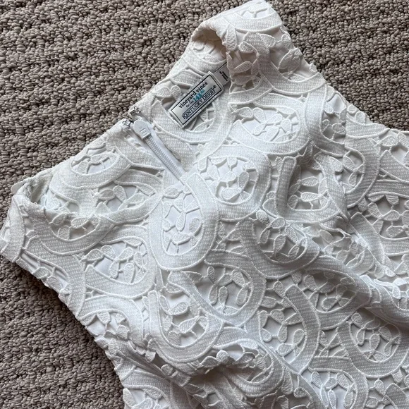 Vineyard Vines Limited Edition White Kentucky Derby Lace Shift Dress - Picture 2 of 3